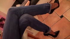 19 Cm High Heels And Tight Jeans Hot Lady