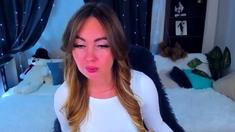 Brunette Solo Webcam Masturbation