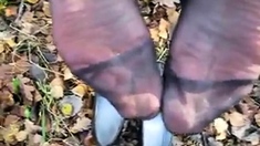 Die mit Sperma bedeckten Nylonsohlen des deutschen Amateur -