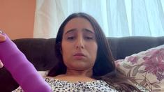 Amateur brunette double toying on webcam