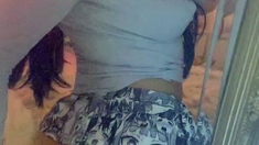 Cute Amateur Brunette Naughty In Solo Jerking Show On Camera