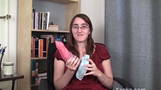 Hot amateur blonde pregnant toying her pussy solo