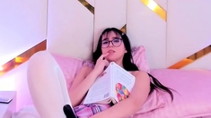 Amateur young teen solo masturbation on her livingroom