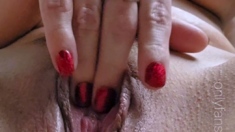 Amateur Close Up Squirting Masturbation