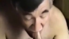 Older sucks and swallow cum